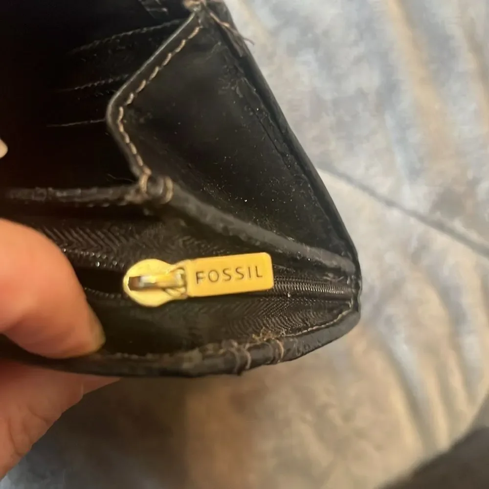Fossil Ellis 29 Black Leather Wallet Clutch